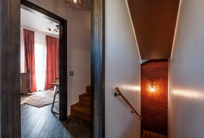 Vând casa P+2 cu gradina in cartierul Santa maria bay - 10