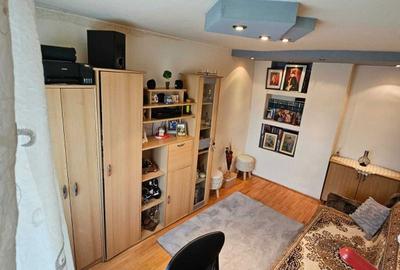 Apartament cu 3 camere semidecomandat în Exterior Vest - 2