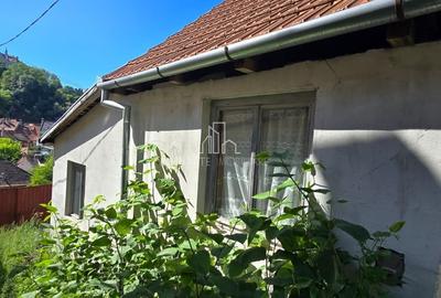 Casă individuală cu 3 camere cu Canalizare în Central - 12