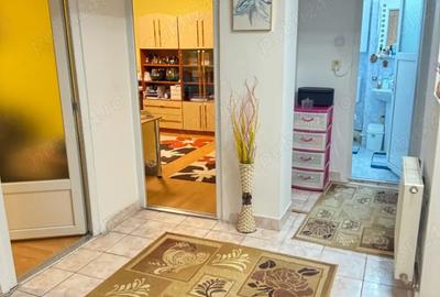 Apartament cu 4 camere decomandat în Central - 1