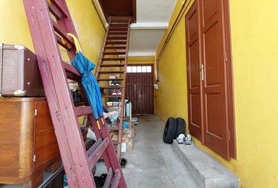 Casă cu 6 camere cu Teren 300 Mp în Muncitoresc - 4