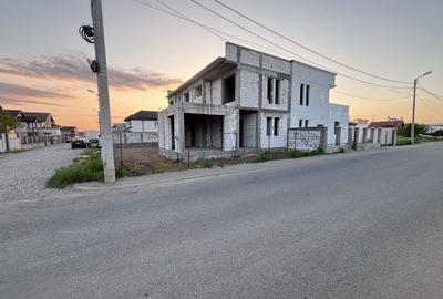 Casă cu 4 camere în Central - 1