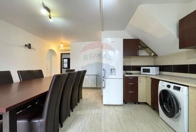 Casă cu 5 camere cu Teren 110 Mp în Central - 1