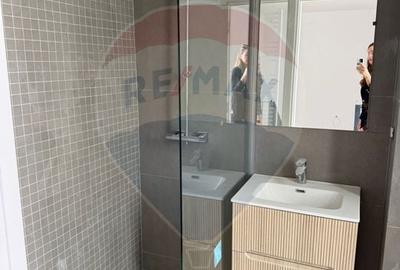 Casă individuală cu 4 camere cu Teren 158 Mp în Central - 15