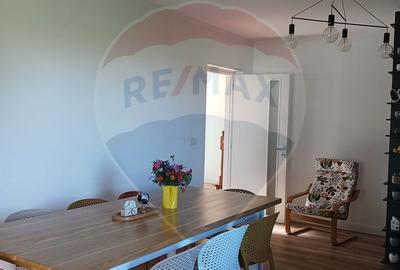 Casă cu 3 camere cu Teren 878 Mp în Central - 4