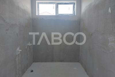 Duplex de vanzare 150 mp P+1E 4 camere 145 mp teren liber Cisnadie - 12