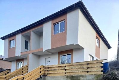 Duplex 4 camere in Visani