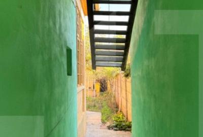 Casa de vanzare in centrul Pancota cu magazin ?i depend Casa de vanzare in centrul Pancota cu magazin ?i depend - 2