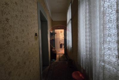 Vand apartament 2 camere, zona centrala - 9