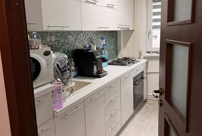 Apartament cu 3 camere semidecomandat în Gării - 2