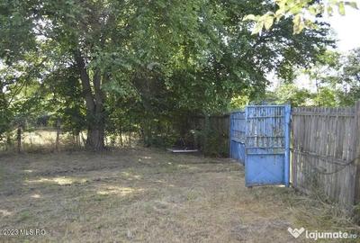 Teren de 4700 mp, în Suseni - 18