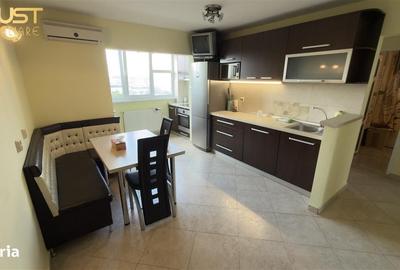 Apartament cu 3 camere în Zorilor