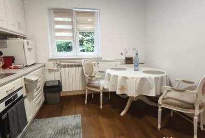 Apartament cu 3 camere decomandat în Rădăuți - 9