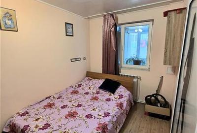 Apartament cu 3 camere nedecomandat în Tomis III - 4