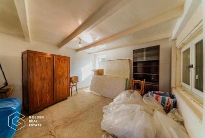 Vila superba, P+E, Cuvin, 9 camere, 200 mp si teren 1300 mp plus anexa 3 camere - 20