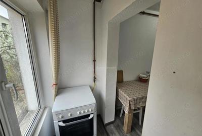 Resita, Garsoniera, Et. 2, Calea Caransebesului - 17