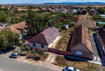 Casa din caramida 4 camere - Teren 1603mp - Livada, Arad - COMISION 0% - 1