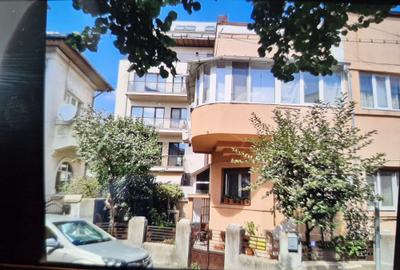 Garsonieră decomandată în Parcul Carol - 8