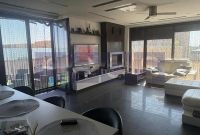 Penthouse cu 4 camere decomandat, mobilat în Central - 1