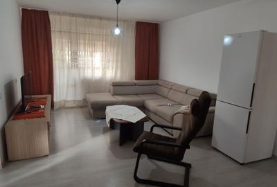Apartament cu 3 camere semidecomandat în Central - 3
