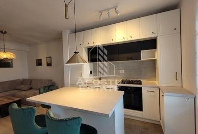 Apartament cu 2 camere semidecomandat în Circumvalațiunii - 1
