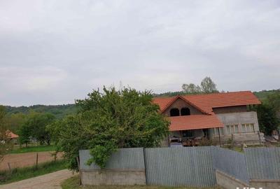 Casă cu 2 camere cu Teren 1000 Mp în Florești - 4