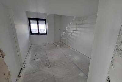 Apartament cu 4 camere decomandat în - 7
