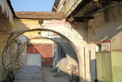 Casa cu istorie in inima Dumbraveniului 15 min. de... - 18