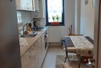 Vând apartament 2 camere decomandat - 2