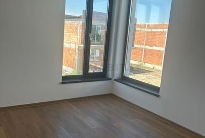 Casă modernă de vânzare / Strada Alexandru Ioan Cuza - 17