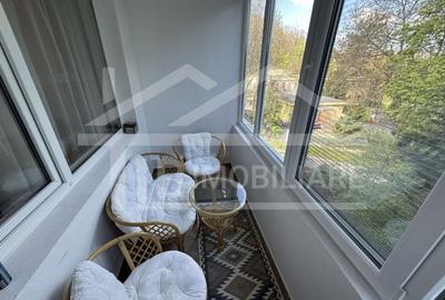 Apartament cu 3 camere semidecomandat în 7 Noiembrie - 13