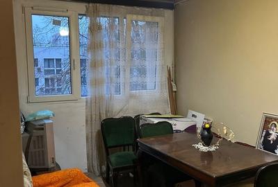Apartament cu 3 camere semidecomandat în Titan - 8