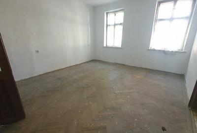 Casă cu 4 camere cu Teren 1256 Mp în Aradul Nou - 4