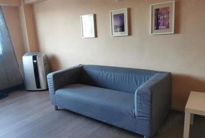 Inchiriez apartament 3 camere Micro 4 - 2