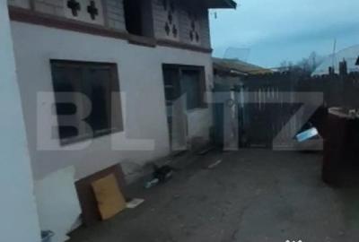 Casă cu 5 camere cu Teren 2348 Mp în Găești - 4