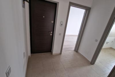 Apartament cu 2 camere decomandat în Tractorul - 8