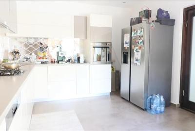 Vila individuala in Barnova 3 camere, 1000 mp teren, curte superba amenajata, ga - 6