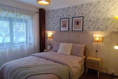 Apartament cu 3 camere semidecomandat, mobilat în Dristor