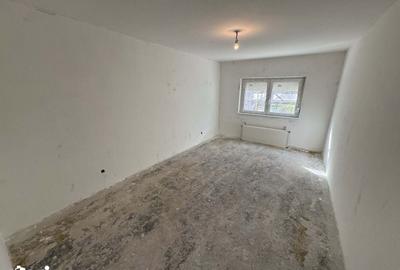 Apartament cu 2 camere decomandat în Micro 17 - 4