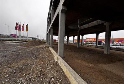 Spațiu comercial, de 1,800 mp, în Centura - 14