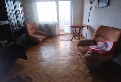 Apartament cu 3 camere decomandat în ICIL