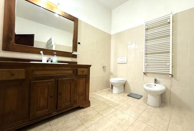 Apartament cu 3 camere semidecomandat, mobilat în Ultracentral - 16