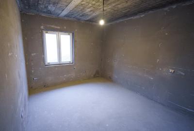 Casa la gri - Romanesti - 16