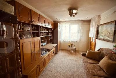 Apartament cu 3 camere decomandat în Central - 8