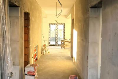 Casă cu 4 camere în Central - 2