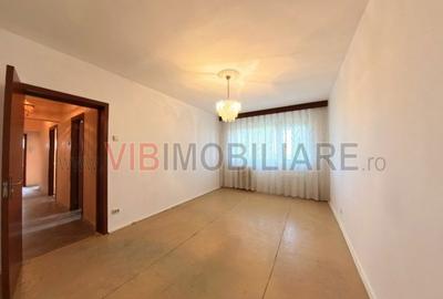 Apartament cu 3 camere decomandat în Pantelimon
