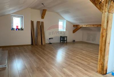 Apartament de vanzare - 19