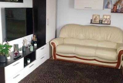 Apartament cu 3 camere decomandat în Central - 1