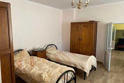 Apartament cu 3 camere decomandat în Central - 8