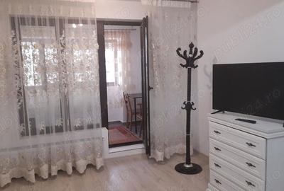 Apartament cu 2 camere decomandat în Rahova - 4